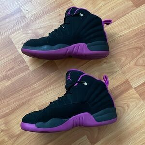 🔥🔥🔥 NIKE AIR JORDAN 12 RETRO BG HYPER VIOLET